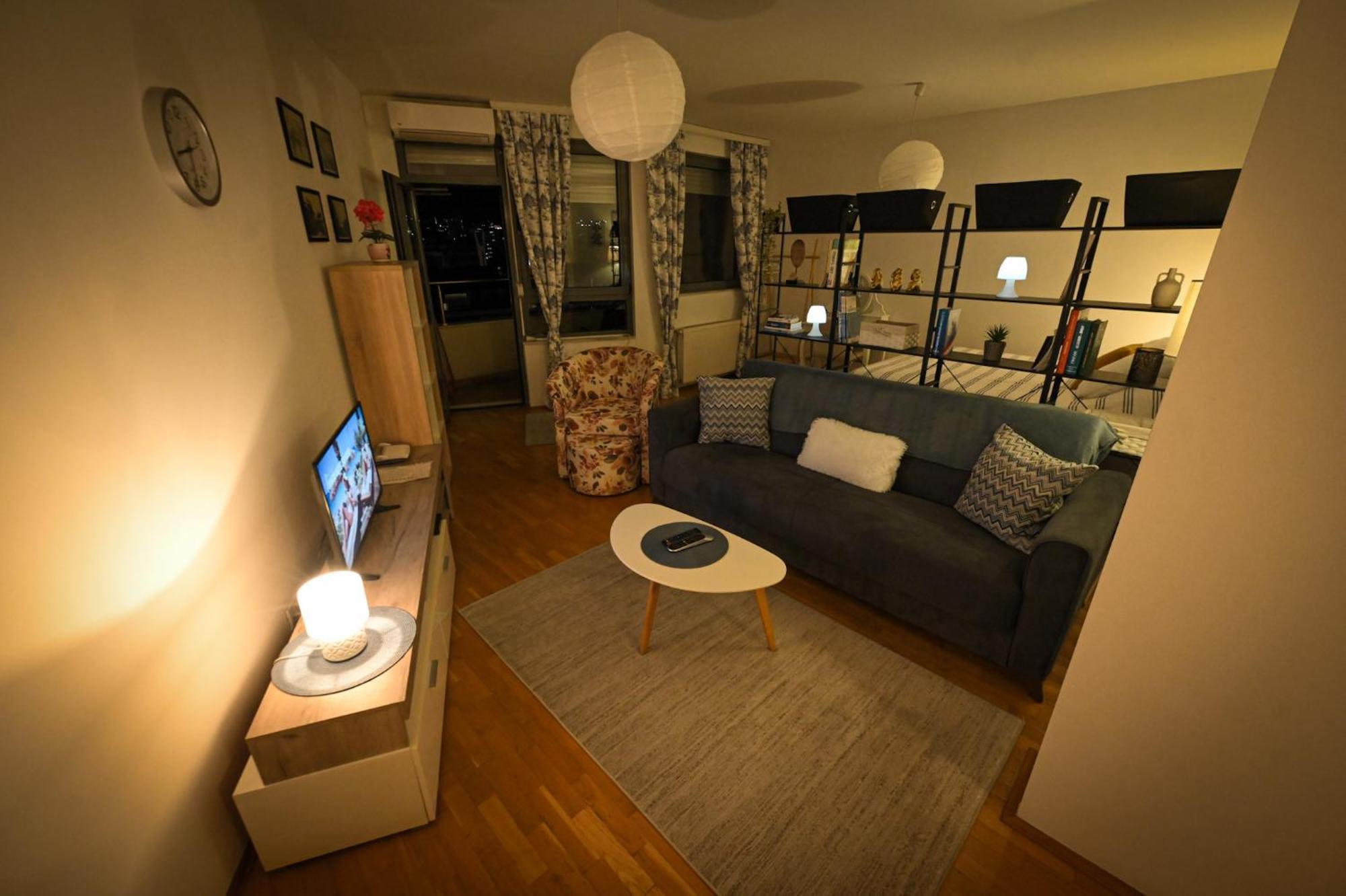 L&B Studio Apartment Priştine Dış mekan fotoğraf
