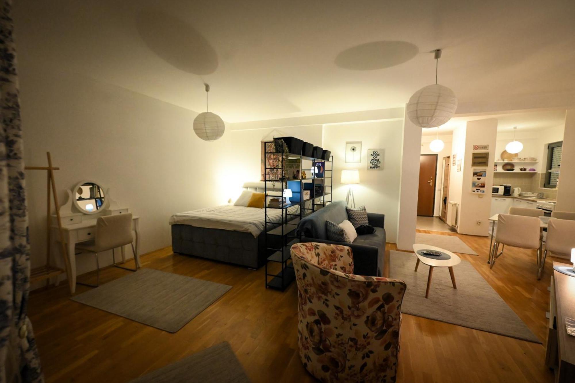 L&B Studio Apartment Priştine Dış mekan fotoğraf