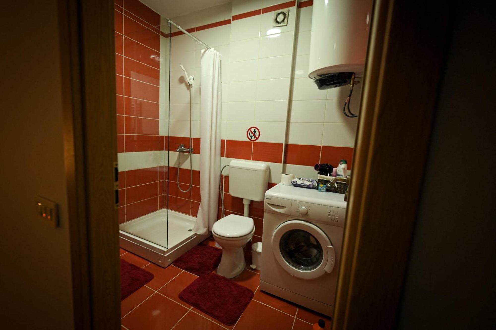 L&B Studio Apartment Priştine Dış mekan fotoğraf