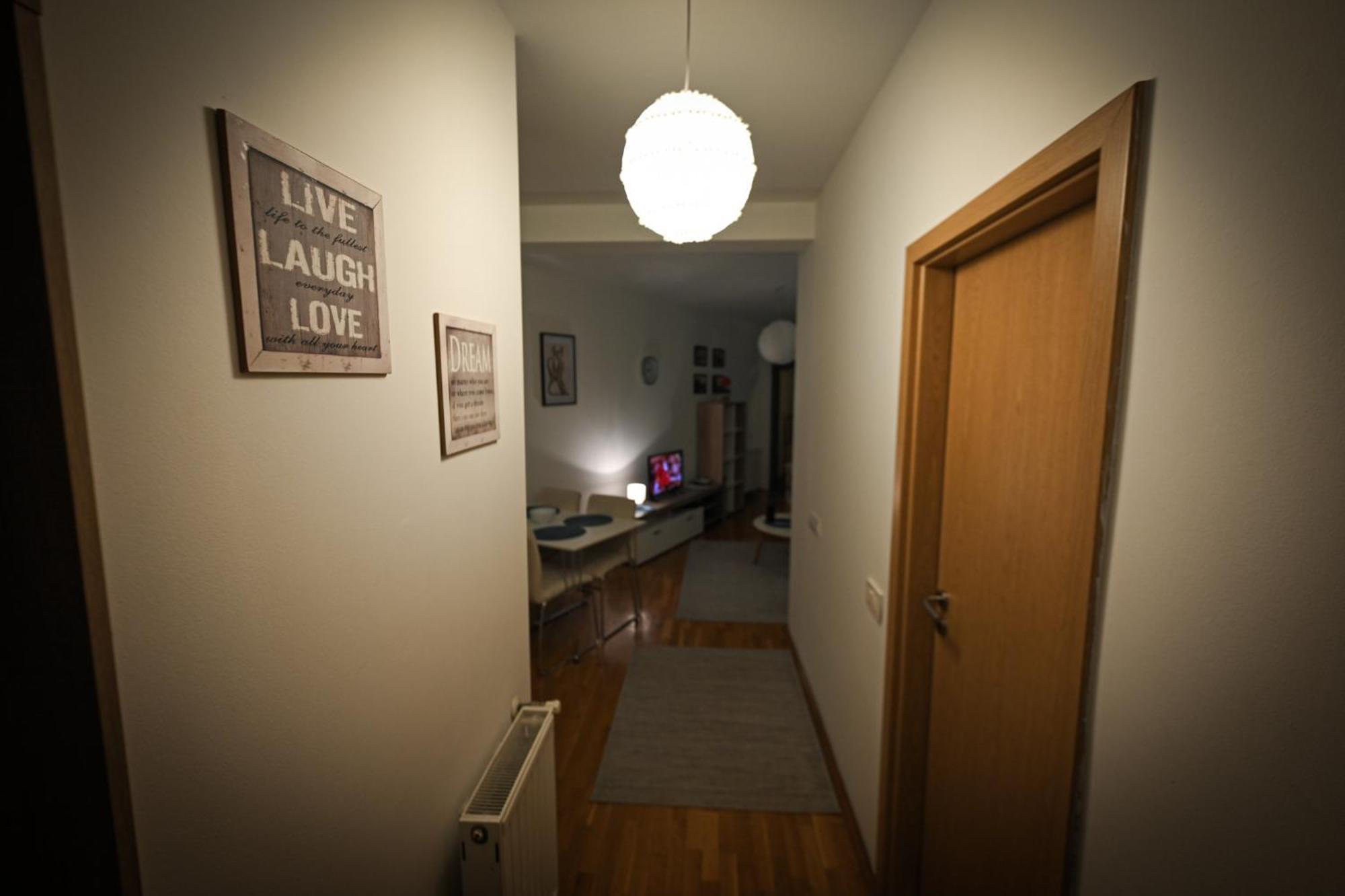 L&B Studio Apartment Priştine Dış mekan fotoğraf